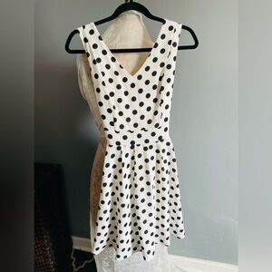 Suzy Shier White/black Polkadot Dress